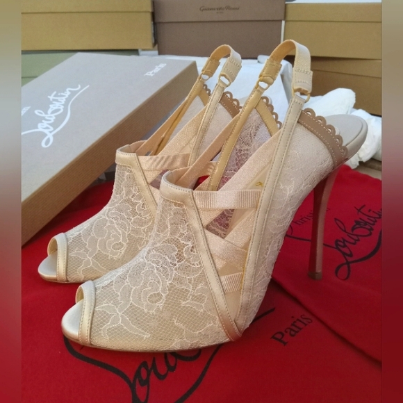 CHRISTIAN LOUBOUTIN LACE HEELS NEW - Picture 2 of 11